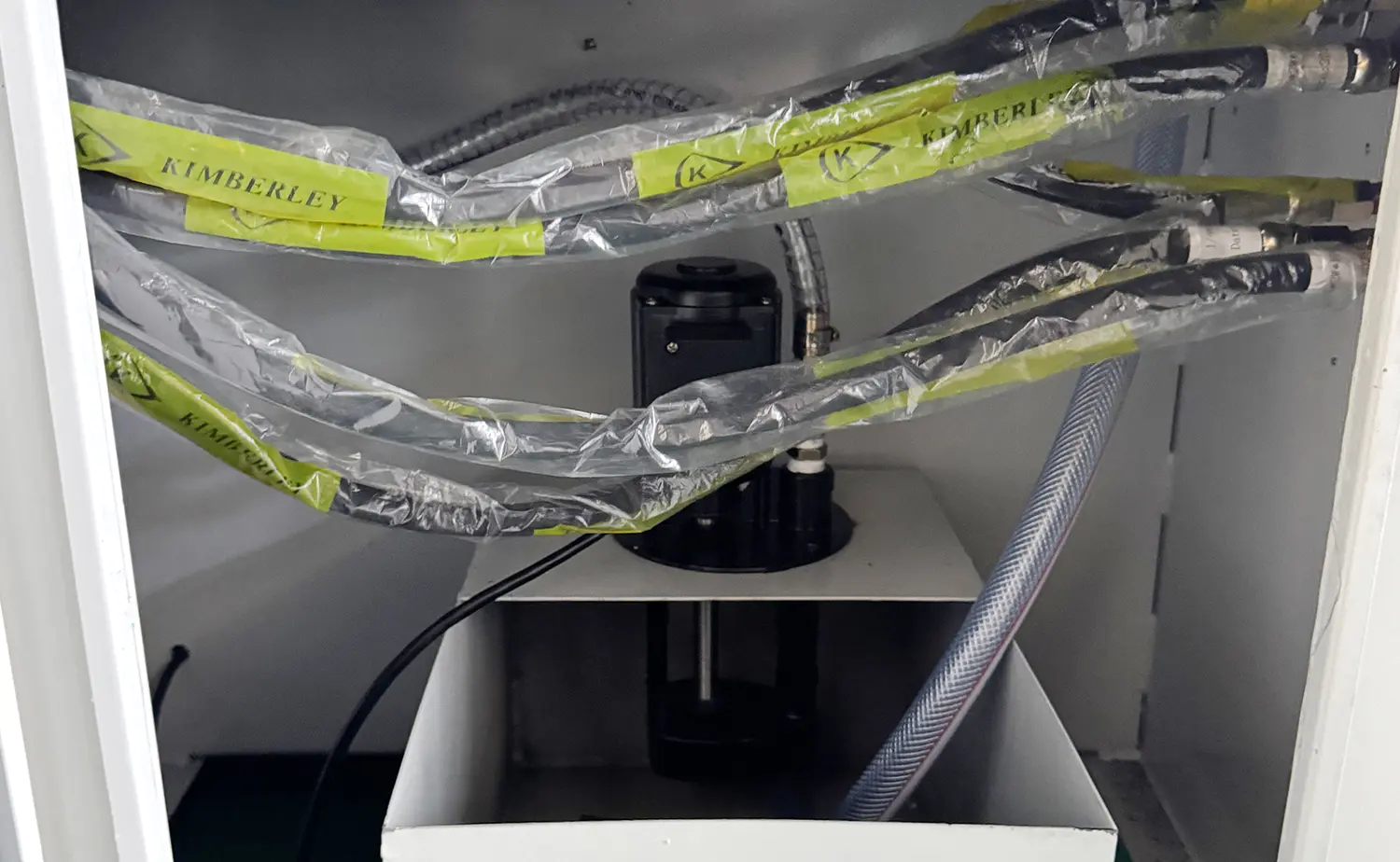 Poloautomatická hydraulická kotoučová pila na kov řady V Poloautomatická hydraulická kotoučová pila na kov řady V