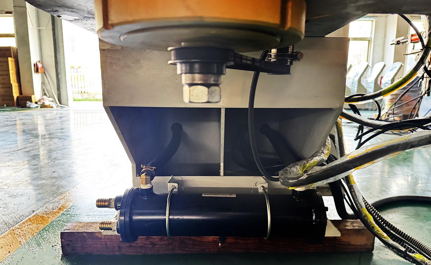 Hydraulická ohýbačka trubek řady NC M s ovládáním trnu
