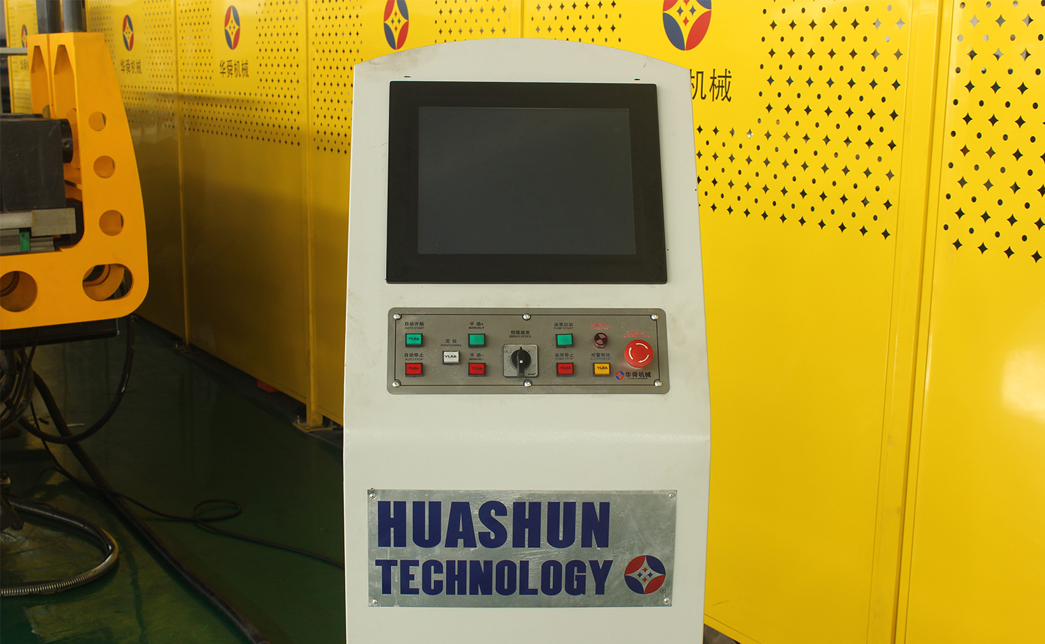 Plně automatický stroj na ohýbání trubek s více poloměry CNC řady M Plně automatický stroj na ohýbání trubek s více poloměry CNC řady M